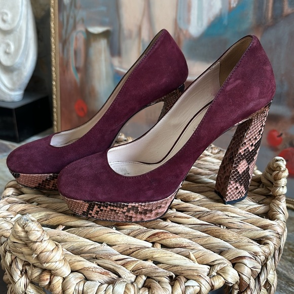 Prada Suede platform heels - Picture 3 of 8